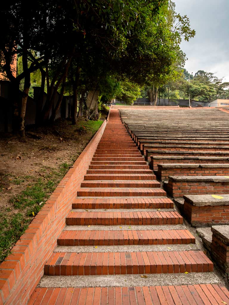 Teatro al aire libre La Media Torta