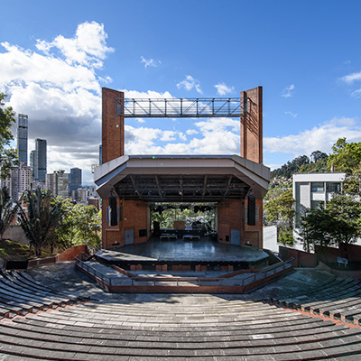 Teatro al aire libre La Media Torta