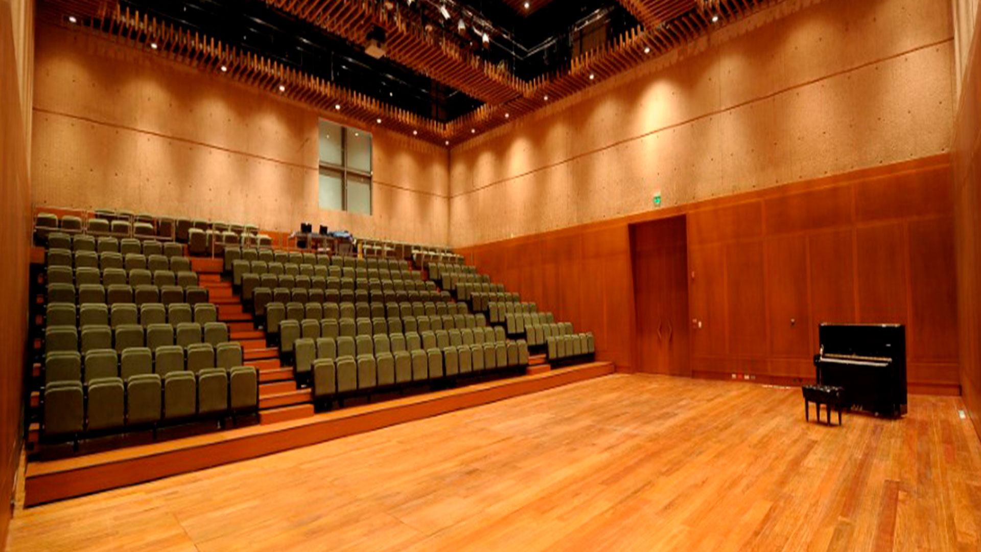 Teatro Mayor Julio Mario Santo Domingo - Teatro Estudio (medidas sala)