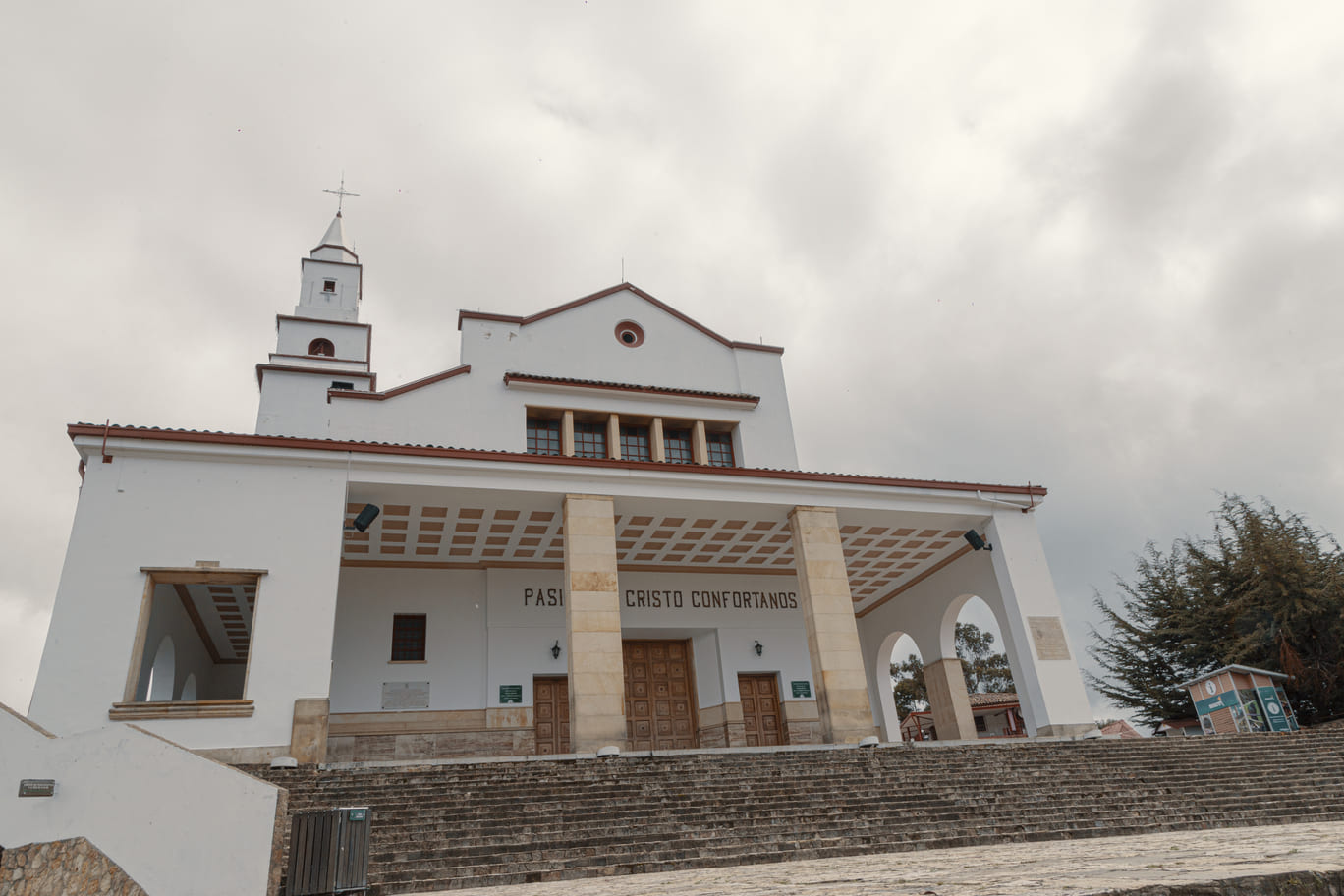 Basílica Santuario del Señor Caído y Nuestra Señora de Monserrate