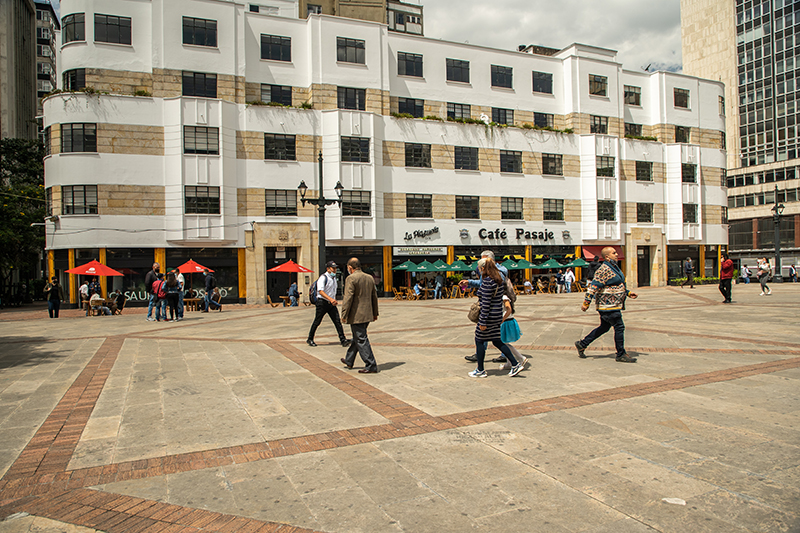 PLAZOLETA DE LA UNIVERSIDAD DEL ROSARIO