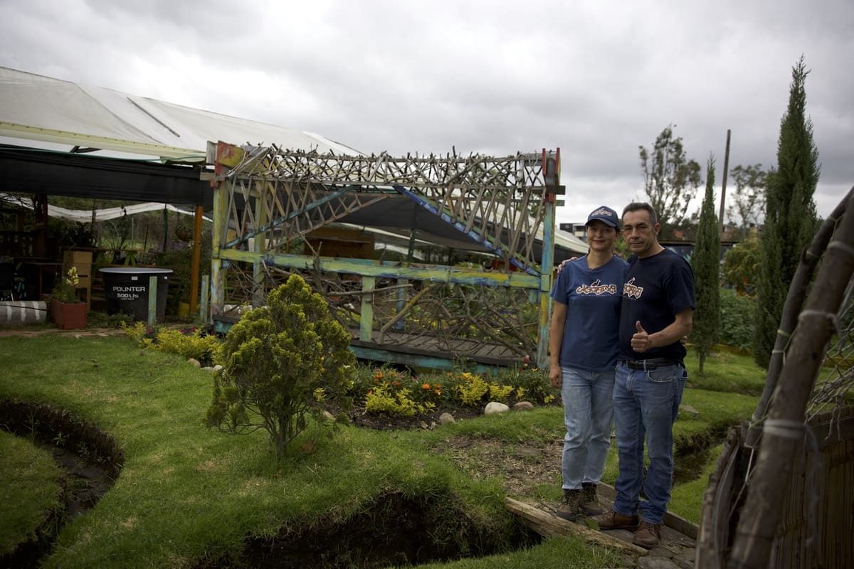 Alexandra Rodriguez and her husband, leaders and administrators of Jacana Vegetable Garden. Tourism entrepreneurs. Photo by Juan José Sotelo - IDT