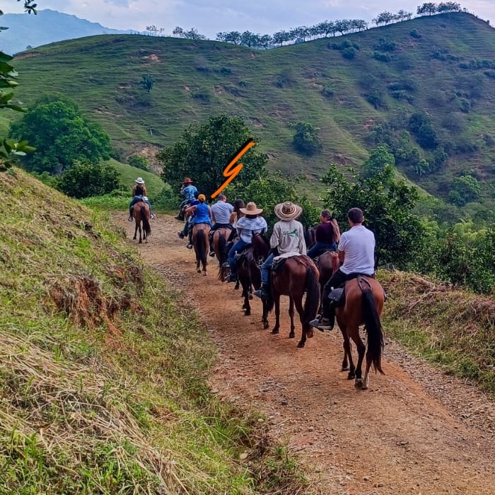 Conoce Bogotá a caballo