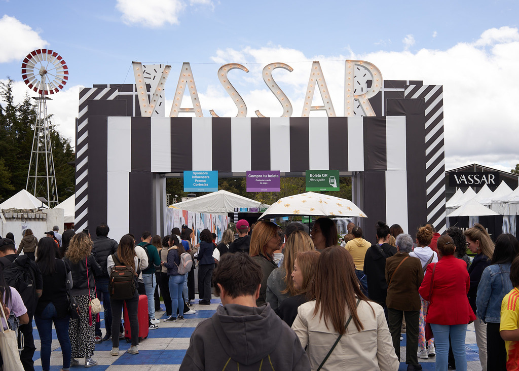 At Vassar, you will discover exclusive items in fashion, beauty, gastronomy, art, and design. Photo: Vassar. 