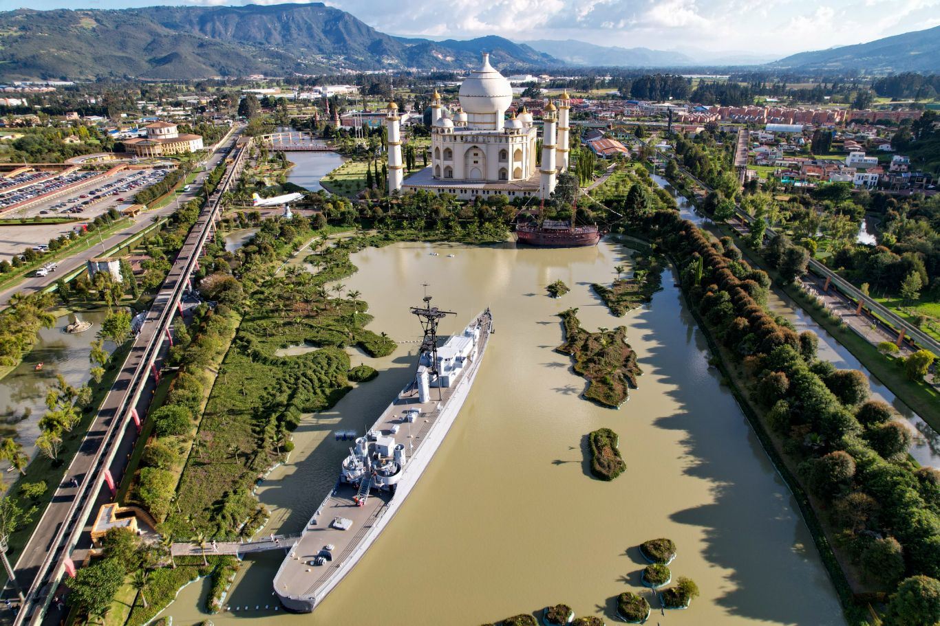 Parque Jaime Duque