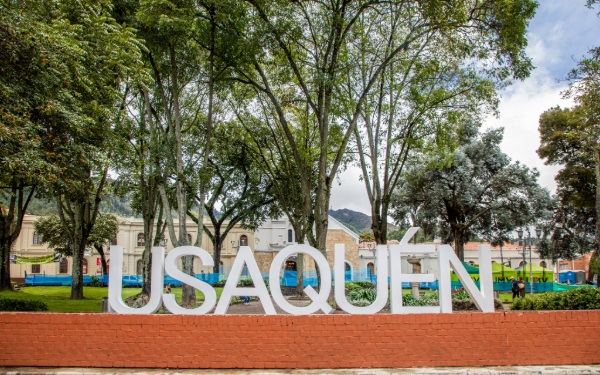 https://files.visitbogota.co/drpl/sites/default/files/2025-06/10042025-_W5A2112RECORRIDO%20CORAZON%20PRODUCTIVO%20USAQUEN%20-%20GASTRONOMIA%20-%2010.04.2025-100k_2.jpg