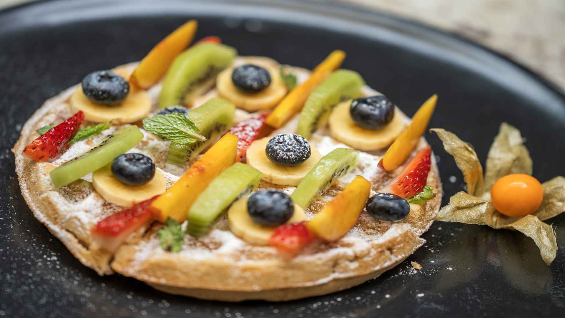Un festival de colores y sabores. Este wafle con frutas es el desayuno ideal. Fotografía de Carlos Viancha - IDT