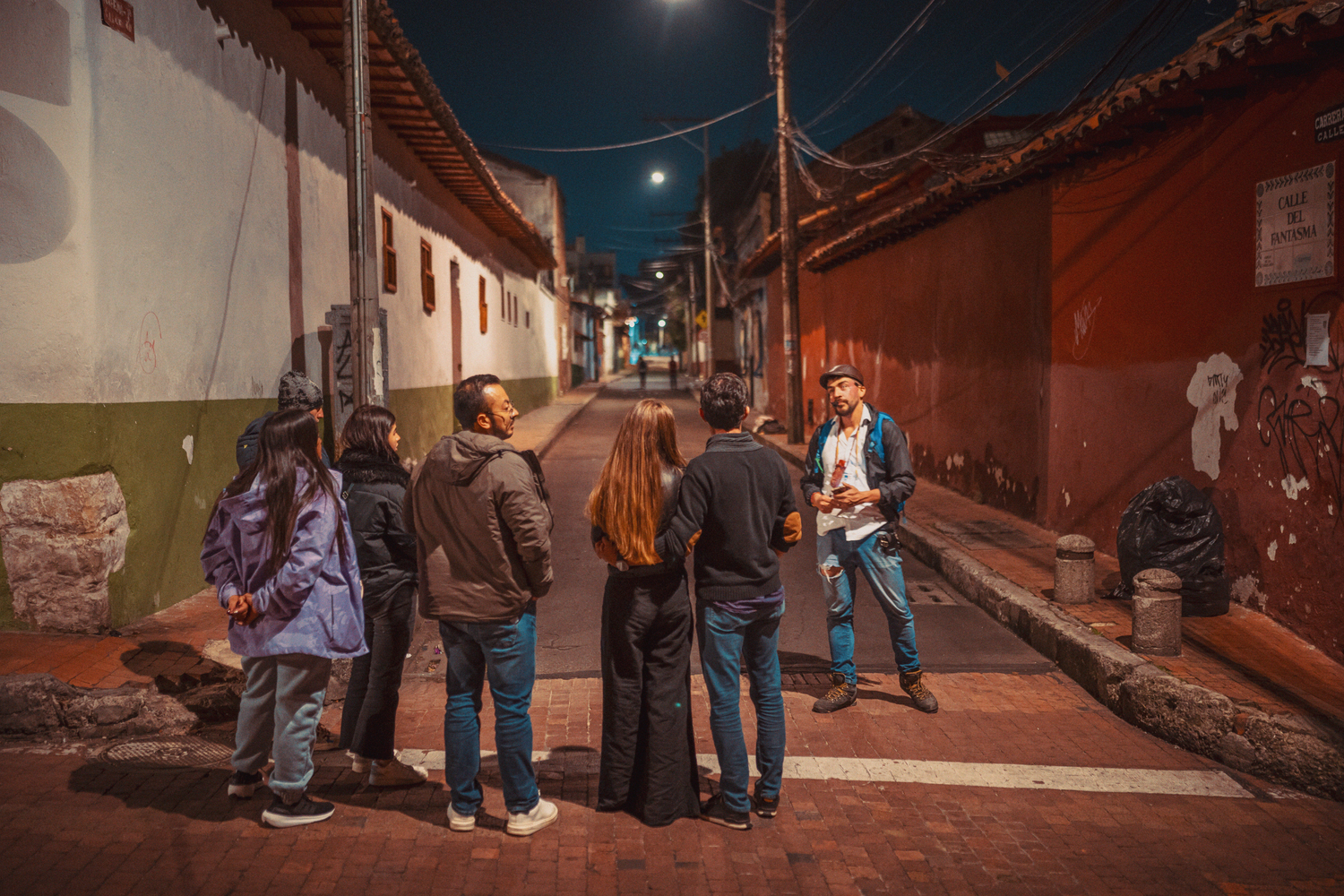 Original ghost tour through La Candelaria, a spooky experience. Photos by Diego Cuevas - IDT