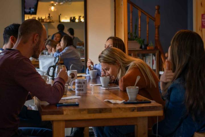 Rutas del café en Navidad: entre villancicos prepárate para disfrutar de las mejores tazas