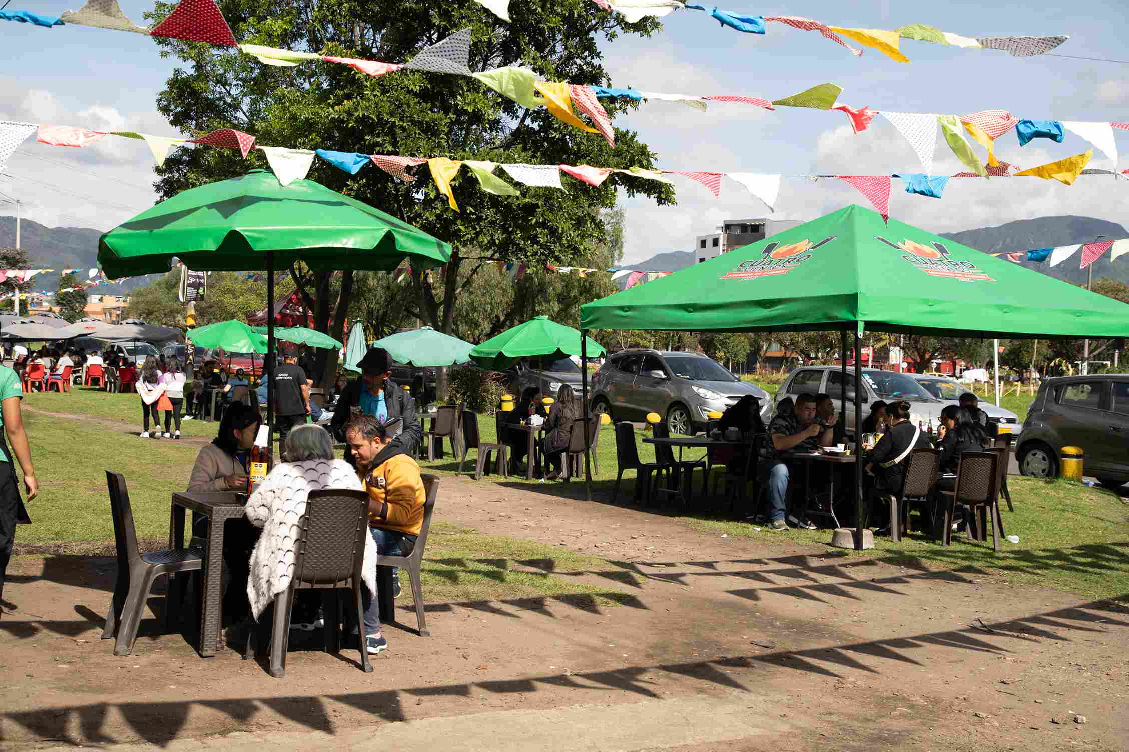 zona-a-de-bogota--un-corredor-gastronomico-donde-la-tradicion-colombiana-sabe-a-asado-