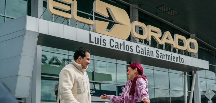 Más de 45 millones de pasajeros transitan cada año por el Aeropuerto Internacional El Dorado, muchos de ellos tras consultas médicas. Foto: Archivo IDT.