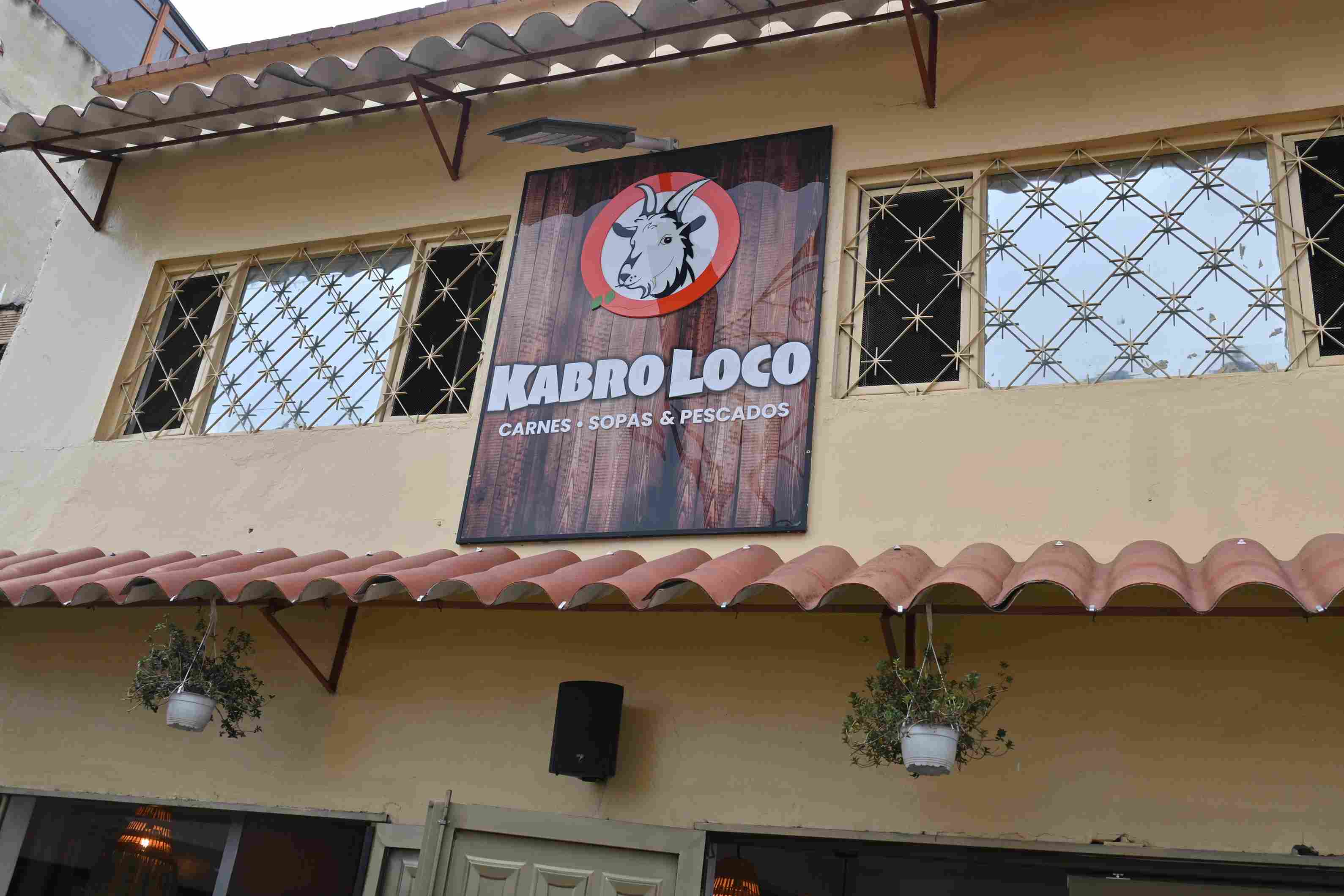 Kabro Loco frece una carta que honra las recetas tradicionales de la región santandereana. Foto: Mateo Caballero - IDT.