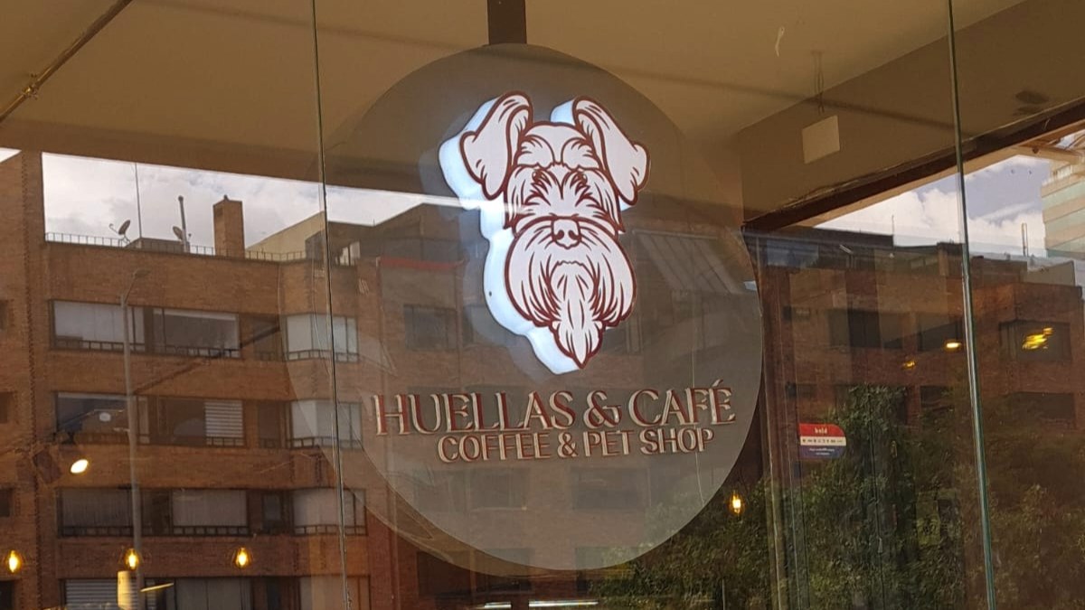 Huellas & Café, es una de las tiendas donde los animales de compañía son bienvenidos. Foto: Cortesía