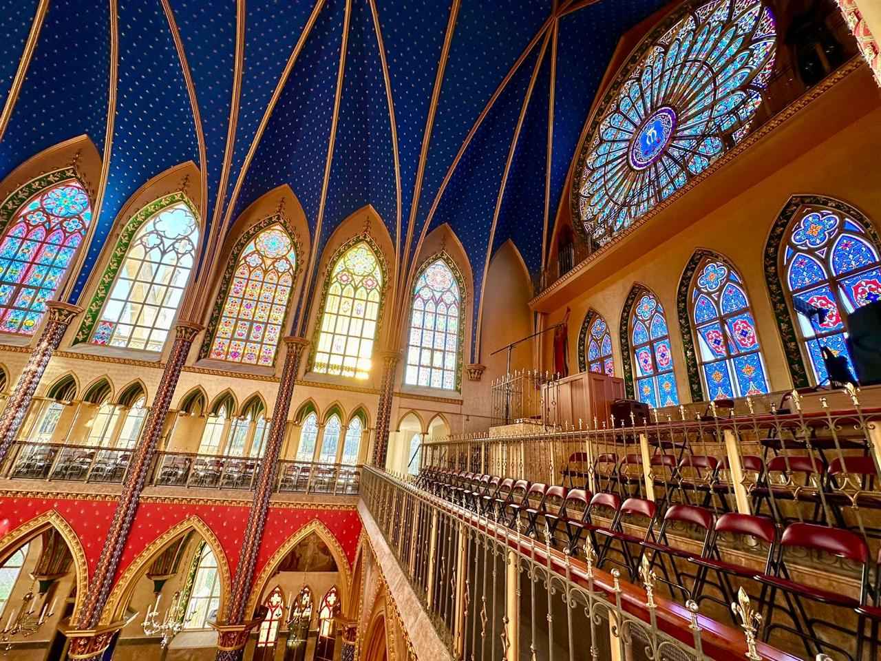 During Holy Week, the Heralds of the Gospel Shrine transforms into a center of special Eucharists and days of reflection. Photo: Santuario de la Virgen de los Caballeros de Fátima – Caballeros de Fátima Courtesy