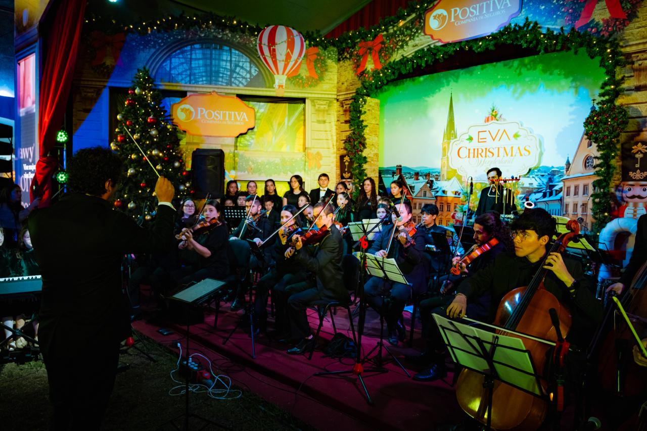 La Feria se realiza en el Parque de la 93, ofreciendo moda, diseño, experiencias culturales, música y gastronomía. Foto: Cortesía EVA.