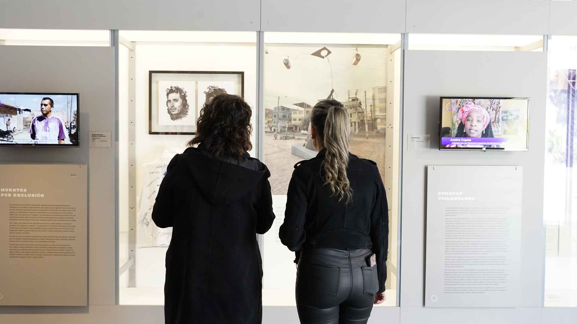 The Terca Esperanza exhibition connects stories, archives, and art to understand the armed conflict from an urban perspective. Photo by Santiago Rincón - IDT